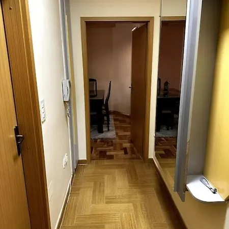 Aleksandra's * Escópia